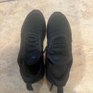 Nike Men's Black Athletic Sneakers